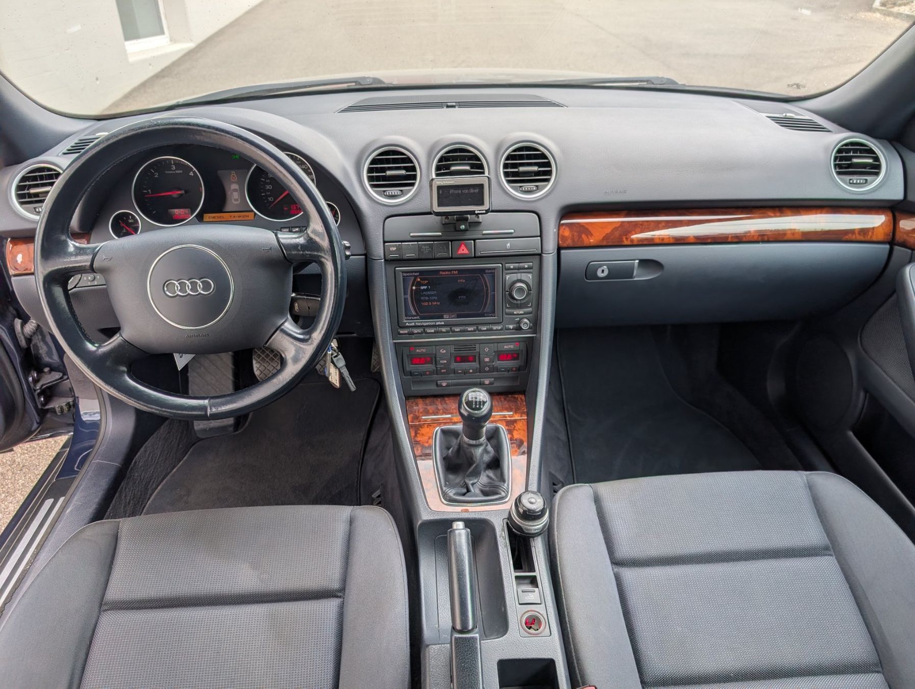 Audi A4 Cabrio 2.5 TDI - Slika 5